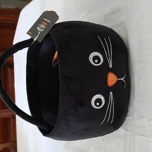 Black Cat Halloween Basket